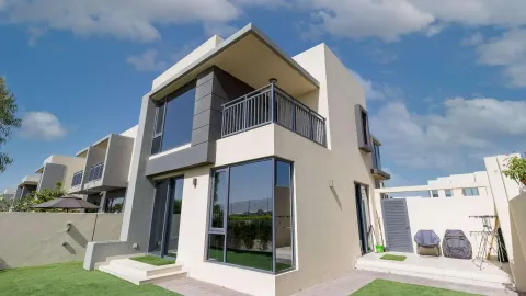 Guide to Modern Townhouses in Dubai: Features and Lifestyle