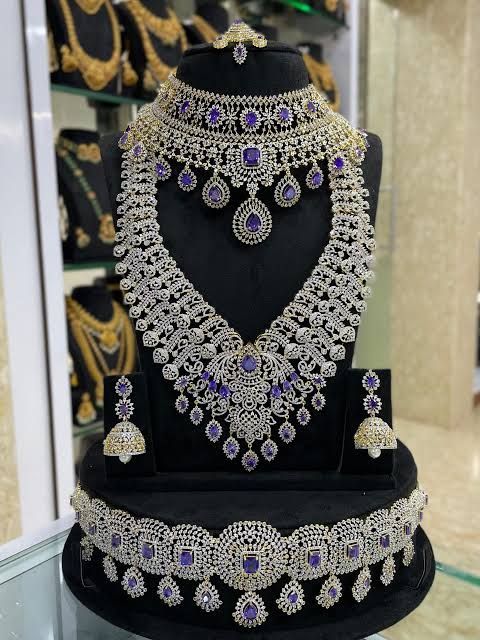 A Complete Guide to Diamond Jewellery: Purity, Types, Quality, Uses, and Key Benefits