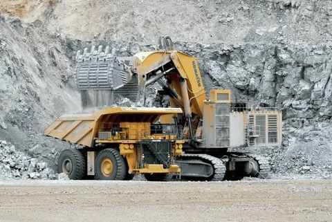 Complete Guide to Surface and Underground Mining Equipment